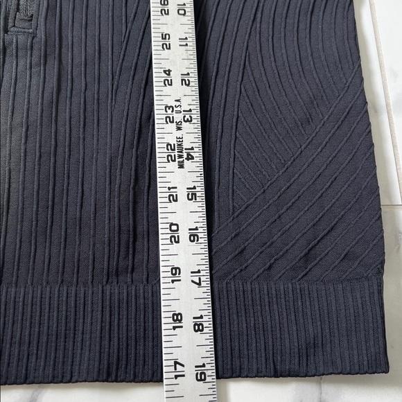 Lululemon Rest Less Cropped Half Zip Colour Rib Black Long Sleeve Pullover 6 - Picture 13 of 16